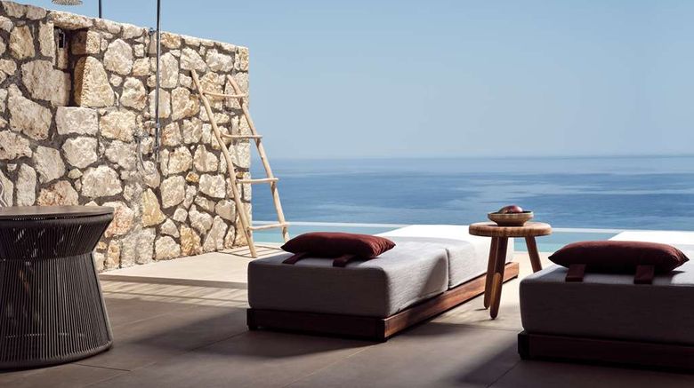 <b>The Royal Senses Resort Crete, Curio Col Room</b>. Images powered by <a href="https://iceportal.shijigroup.com/" title="IcePortal" target="_blank">IcePortal</a>.