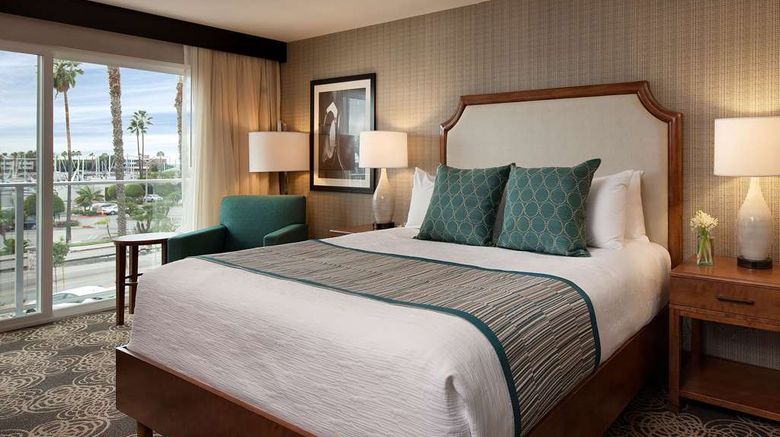 <b>Redondo Beach Hotel Room</b>. Images powered by <a href="https://iceportal.shijigroup.com/" title="IcePortal" target="_blank">IcePortal</a>.