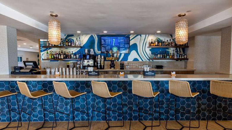 <b>Redondo Beach Hotel Restaurant</b>. Images powered by <a href="https://iceportal.shijigroup.com/" title="IcePortal" target="_blank">IcePortal</a>.