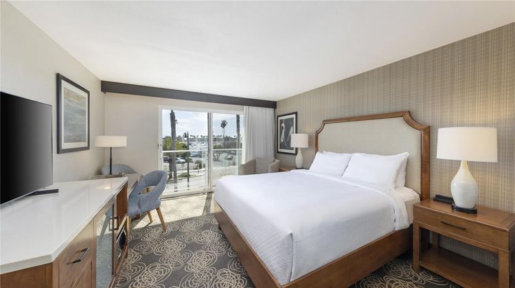 Redondo Beach Hotel Room