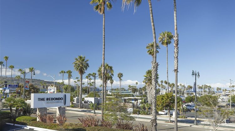 Redondo Beach Hotel Exterior