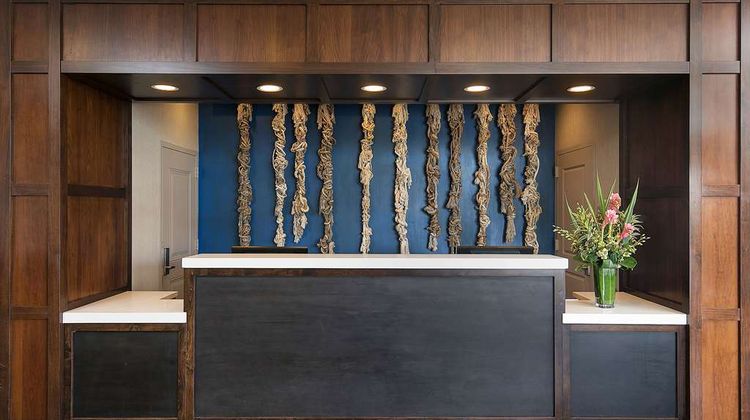 Jamaica Bay Inn Marina del Rey Lobby
