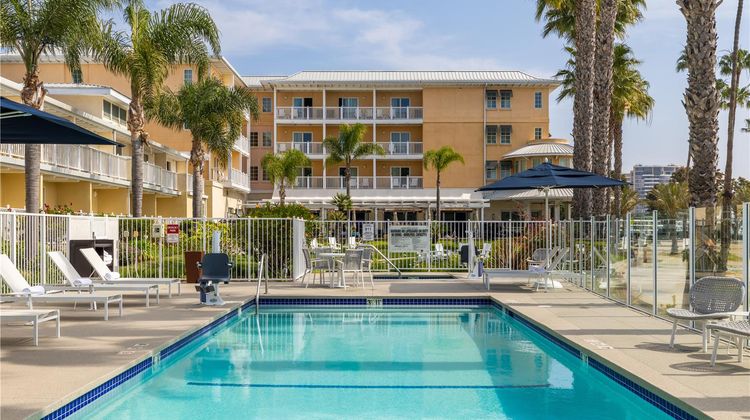Jamaica Bay Inn Marina del Rey Pool