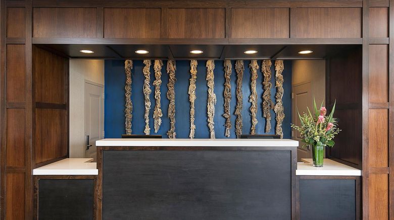 <b>Jamaica Bay Inn Marina del Rey Lobby</b>. Images powered by <a href="https://iceportal.shijigroup.com/" title="IcePortal" target="_blank">IcePortal</a>.