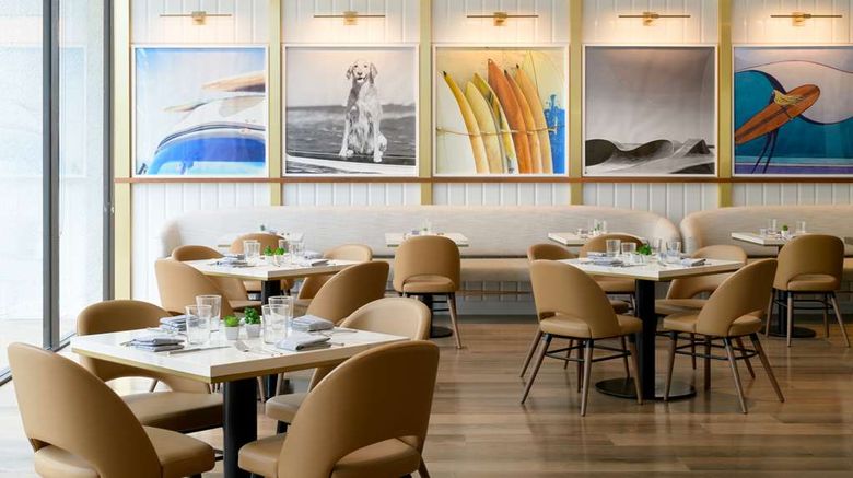 <b>Hilton Los Angeles Culver City Restaurant</b>. Images powered by <a href="https://iceportal.shijigroup.com/" title="IcePortal" target="_blank">IcePortal</a>.