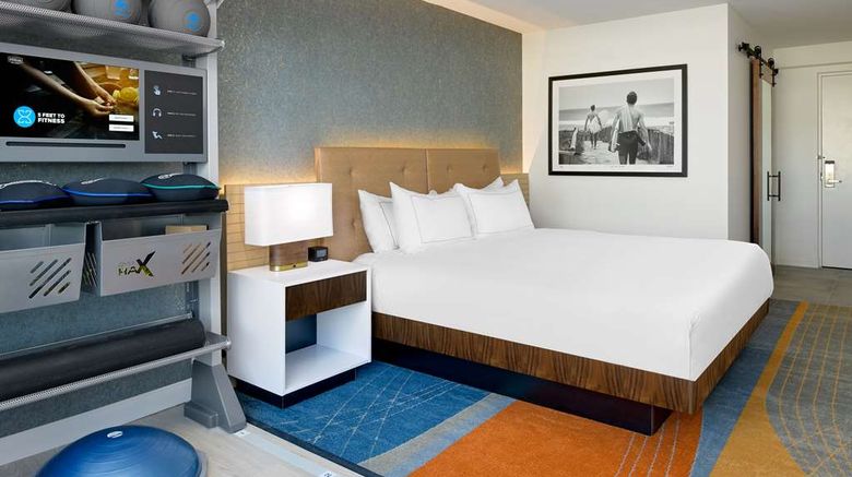 <b>Hilton Los Angeles Culver City Room</b>. Images powered by <a href="https://iceportal.shijigroup.com/" title="IcePortal" target="_blank">IcePortal</a>.