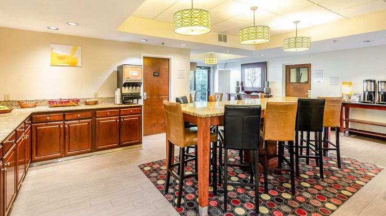 <b>Quality Inn Danville Restaurant</b>. Images powered by <a href="https://iceportal.shijigroup.com/" title="IcePortal" target="_blank">IcePortal</a>.