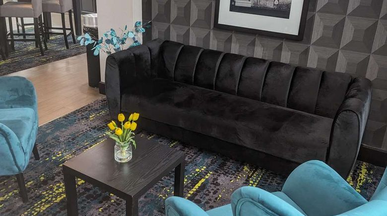 <b>Quality Inn Danville Lobby</b>. Images powered by <a href="https://iceportal.shijigroup.com/" title="IcePortal" target="_blank">IcePortal</a>.