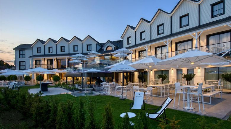 <b>Best Western Plus Le Fairway Hotel Golf</b>. Images powered by <a href="https://iceportal.shijigroup.com/" title="IcePortal" target="_blank">IcePortal</a>.