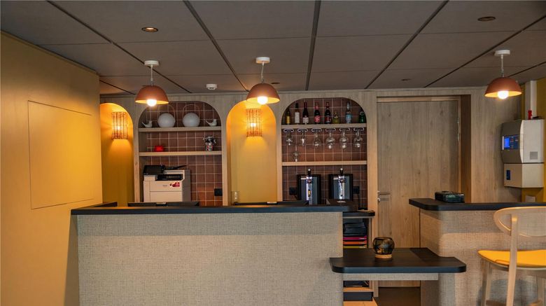 <b>Sure Hotel by BW Nantes Saint Herblain Lobby</b>. Images powered by <a href="https://iceportal.shijigroup.com/" title="IcePortal" target="_blank">IcePortal</a>.