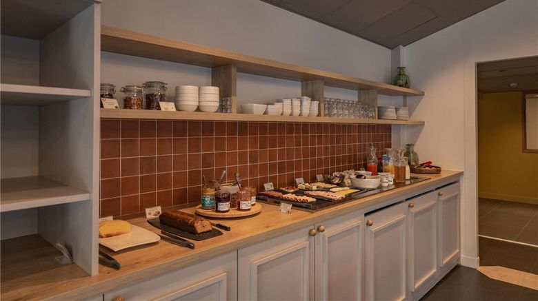 <b>Sure Hotel by BW Nantes Saint Herblain Restaurant</b>. Images powered by <a href="https://iceportal.shijigroup.com/" title="IcePortal" target="_blank">IcePortal</a>.