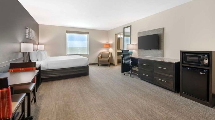 Magnolia Pointe, BW Signature Collection Suite