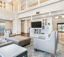 Magnolia Pointe, BW Signature Collection Lobby
