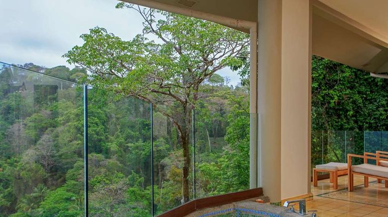 <b>Arenas del Mar Beach and Rainforest Suite</b>. Images powered by <a href="https://iceportal.shijigroup.com/" title="IcePortal" target="_blank">IcePortal</a>.