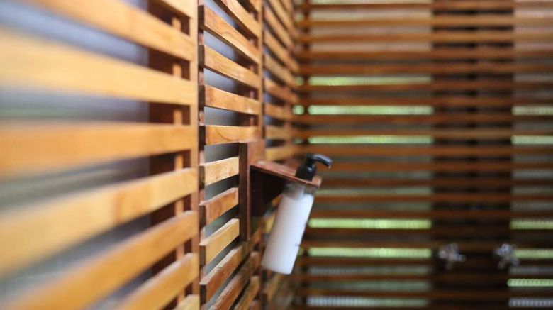 <b>Jicaro Island Ecolodge Room</b>. Images powered by <a href="https://iceportal.shijigroup.com/" title="IcePortal" target="_blank">IcePortal</a>.