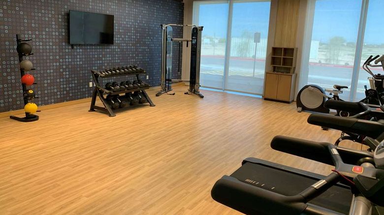 <b>La Quinta Inn & Suites by Wyndham Health</b>. Images powered by <a href="https://iceportal.shijigroup.com/" title="IcePortal" target="_blank">IcePortal</a>.