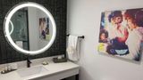 <b>La Quinta Inn & Suites by Wyndham Room</b>. Images powered by <a href="https://iceportal.shijigroup.com/" title="IcePortal" target="_blank">IcePortal</a>.