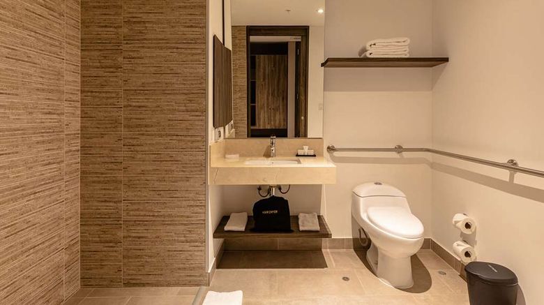 <b>Hampton by Hilton Arequipa Room</b>. Images powered by <a href="https://iceportal.shijigroup.com/" title="IcePortal" target="_blank">IcePortal</a>.
