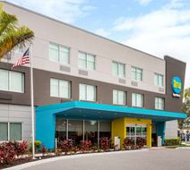Tru by Hilton Bradenton I 75 Exterior