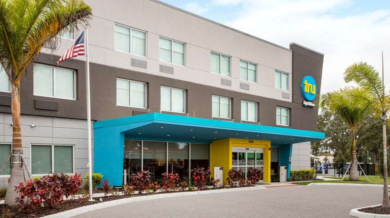 <b>Tru by Hilton Bradenton I 75 Exterior</b>. Images powered by <a href="https://iceportal.shijigroup.com/" title="IcePortal" target="_blank">IcePortal</a>.