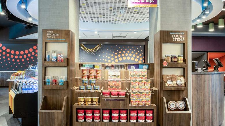 <b>Tru by Hilton Bradenton I 75 Restaurant</b>. Images powered by <a href="https://iceportal.shijigroup.com/" title="IcePortal" target="_blank">IcePortal</a>.