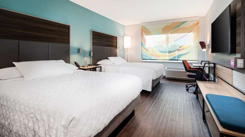 <b>Tru by Hilton Bradenton I 75 Room</b>. Images powered by <a href="https://iceportal.shijigroup.com/" title="IcePortal" target="_blank">IcePortal</a>.