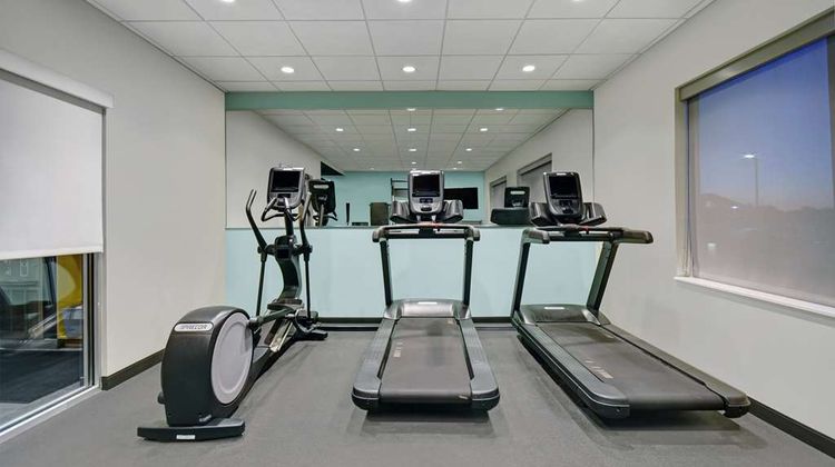 Tru by Hilton Gaylord Health