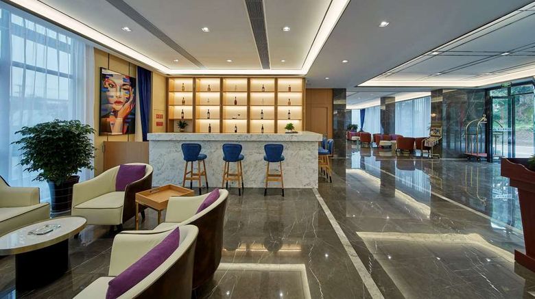 <b>Days Hotel by Wyndham Bishan Chongqing Lobby</b>. Images powered by <a href="https://iceportal.shijigroup.com/" title="IcePortal" target="_blank">IcePortal</a>.