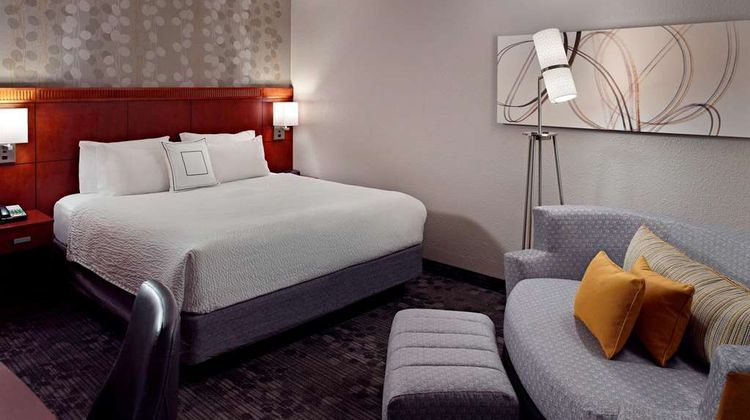 Sonesta Select Cumberland Galeria Room