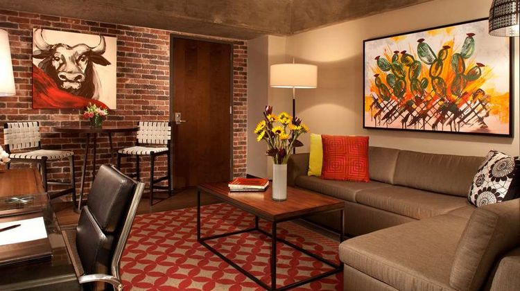 Hotel Contessa Room