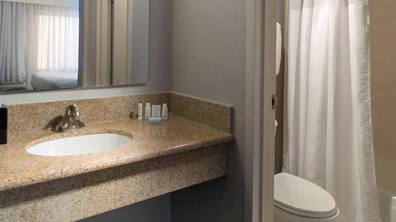 <b>Sonesta Select Boca Raton Town Center Suite</b>. Images powered by <a href="https://iceportal.shijigroup.com/" title="IcePortal" target="_blank">IcePortal</a>.