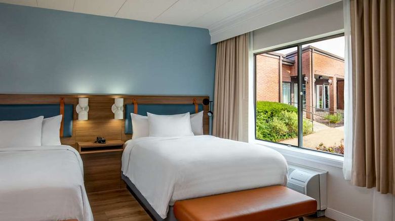 <b>Sonesta Select Boston Foxborough Mansfield Suite</b>. Images powered by <a href="https://iceportal.shijigroup.com/" title="IcePortal" target="_blank">IcePortal</a>.