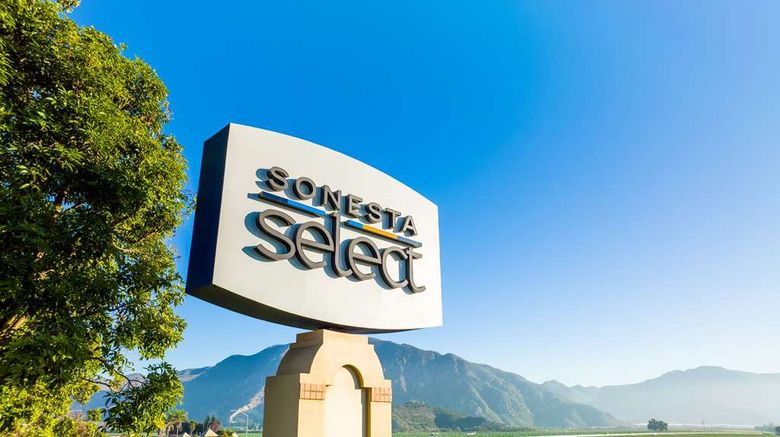 <b>Sonesta Select Camarillo Exterior</b>. Images powered by <a href="https://iceportal.shijigroup.com/" title="IcePortal" target="_blank">IcePortal</a>.