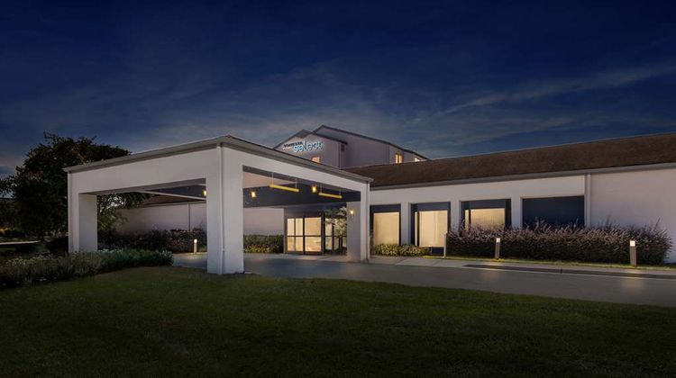 Sonesta Select University Research Park Exterior
