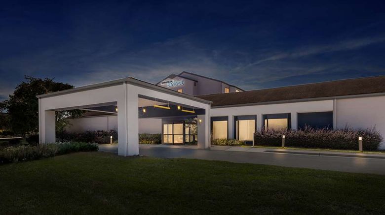 <b>Sonesta Select University Research Park Exterior</b>. Images powered by <a href="https://iceportal.shijigroup.com/" title="IcePortal" target="_blank">IcePortal</a>.