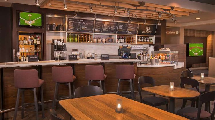 Sonesta Select Columbia Restaurant