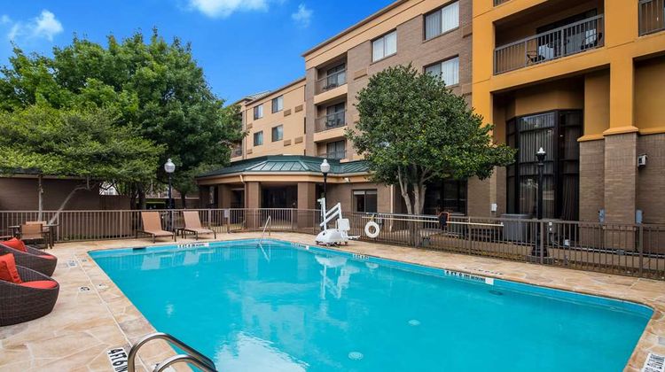 Sonesta Select Dallas Richardson Pool