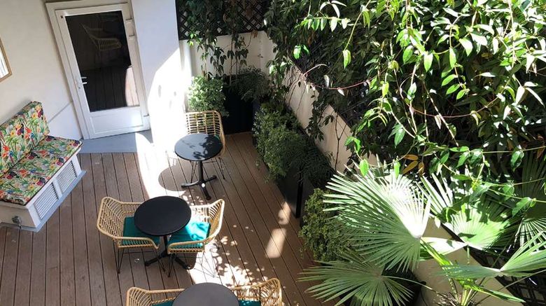 <b>Apolonoa Montmartre, Sure Hotel Coll BW Restaurant</b>. Images powered by <a href="https://iceportal.shijigroup.com/" title="IcePortal" target="_blank">IcePortal</a>.