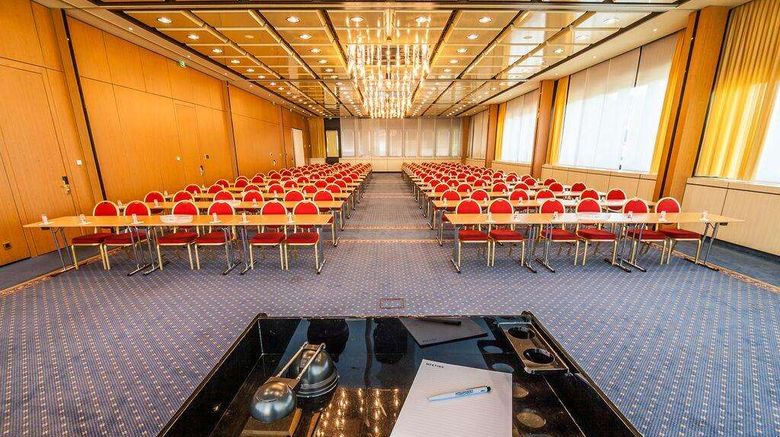 <b>Hotel Bredeney Meeting</b>. Images powered by <a href="https://iceportal.shijigroup.com/" title="IcePortal" target="_blank">IcePortal</a>.