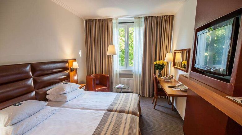 <b>Hotel Bredeney Room</b>. Images powered by <a href="https://iceportal.shijigroup.com/" title="IcePortal" target="_blank">IcePortal</a>.