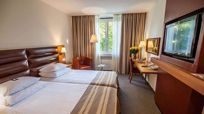 <b>Hotel Bredeney Room</b>. Images powered by <a href="https://iceportal.shijigroup.com/" title="IcePortal" target="_blank">IcePortal</a>.