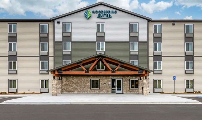 WoodSpring Suites Brunswick Exterior