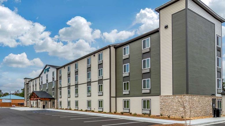 <b>WoodSpring Suites Brunswick Exterior</b>. Images powered by <a href="https://iceportal.shijigroup.com/" title="IcePortal" target="_blank">IcePortal</a>.