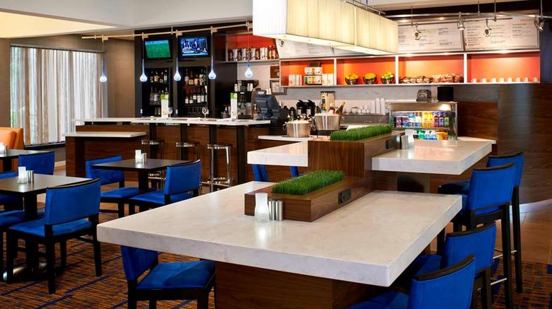 <b>Sonesta Select Detroit Auburn Hills Restaurant</b>. Images powered by <a href="https://iceportal.shijigroup.com/" title="IcePortal" target="_blank">IcePortal</a>.