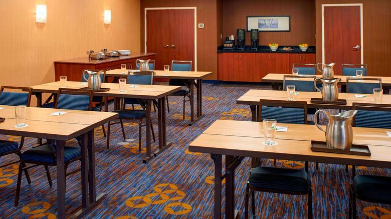 <b>Sonesta Select Detroit Auburn Hills Meeting</b>. Images powered by <a href="https://iceportal.shijigroup.com/" title="IcePortal" target="_blank">IcePortal</a>.