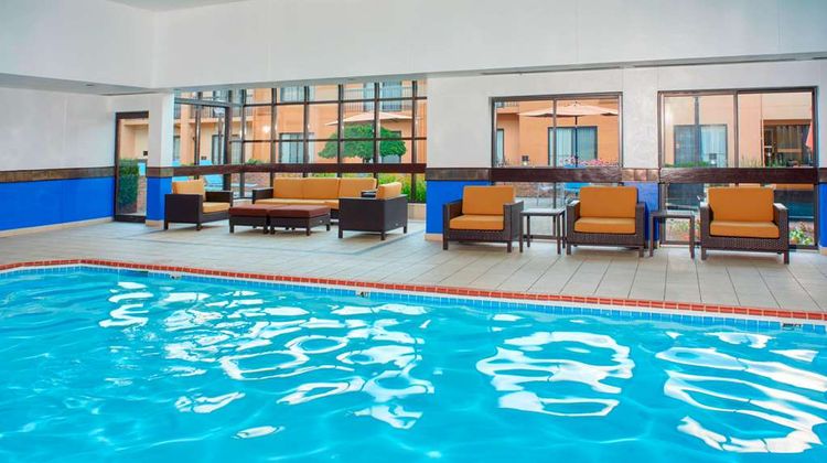 Sonesta Select Detroit Auburn Hills Pool