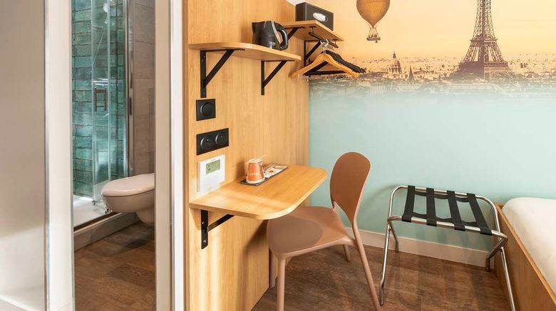 <b>Apolonia Paris Mouffetard, BW Sure Hotel Room</b>. Images powered by <a href="https://iceportal.shijigroup.com/" title="IcePortal" target="_blank">IcePortal</a>.