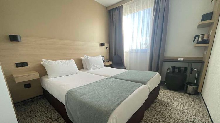 Sure Hotel by Best Western Bordeaux Lac Room