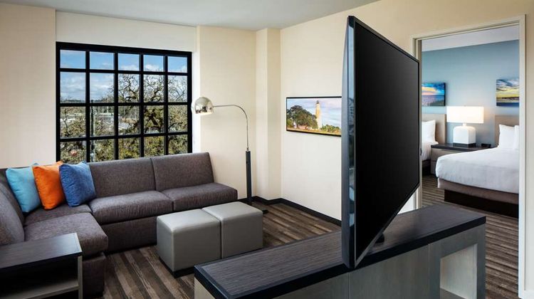 Hyatt House Capitol-University Suite