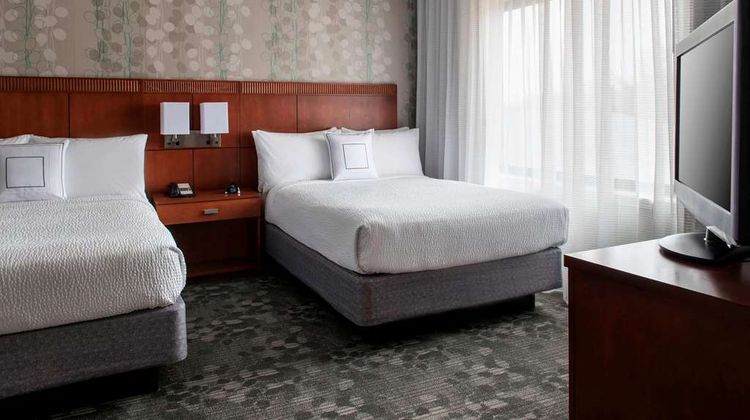 Sonesta Select Whippany Hanover Suite